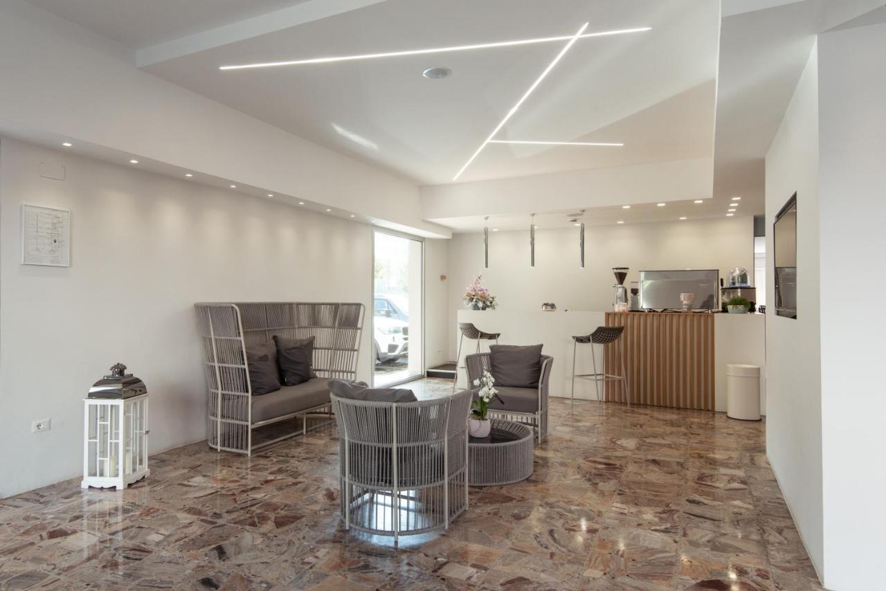 Adria Hotel